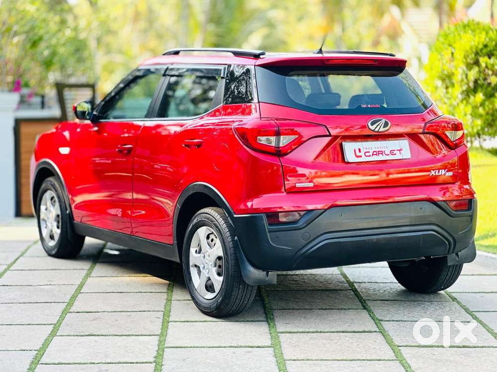 Mahindra Xuv300 1.2 W6 Amt Petrol, 2021, Petrol