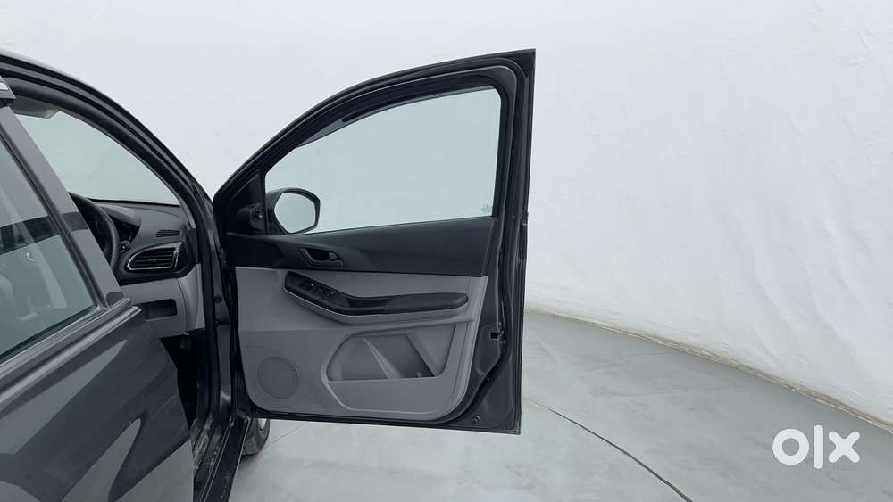 Tata Tiago 1.2 Revotron Xt Cng, 2022, Cng & Hybrids