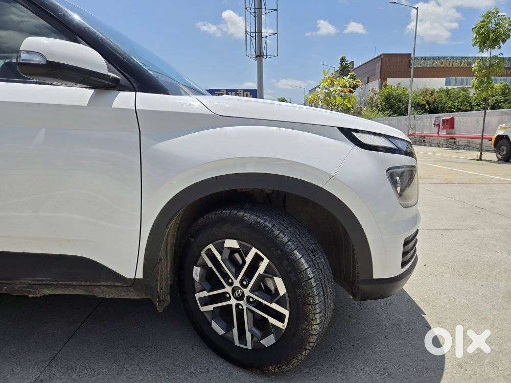 Hyundai Venue 1.2 S Plus, 2024, Petrol