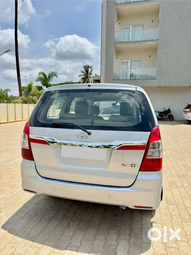 Toyota Innova 1st Owner 2014