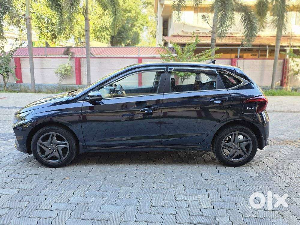 Hyundai I20 Sportz 1.2 Ivt, 2022, Petrol