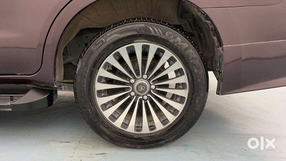 Toyota Innova Crysta 2.4 G Plus Mt 8 Str, 2019, Diesel