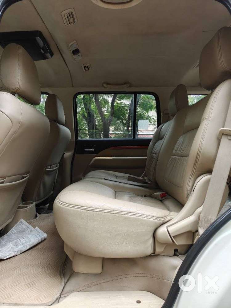 Ford Endeavour 3.0l Thunder Plus 4x4, 2012, Diesel