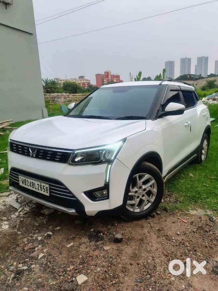Mahindra Xuv300 2024 Diesel Well Maintained