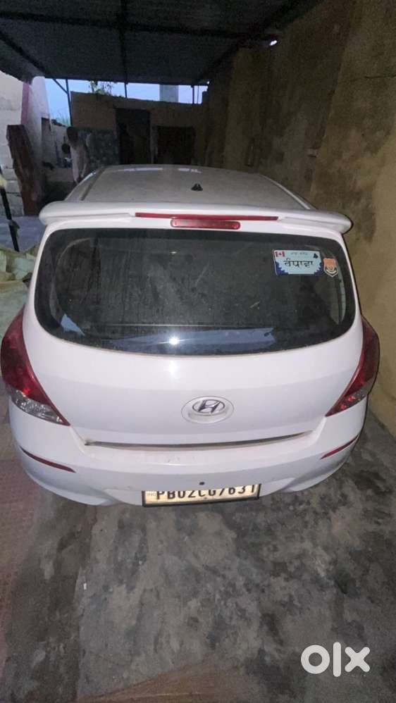 Hyundai I20 Sportz Dsl 1.4 Bs-iv Diesel Manual 2013