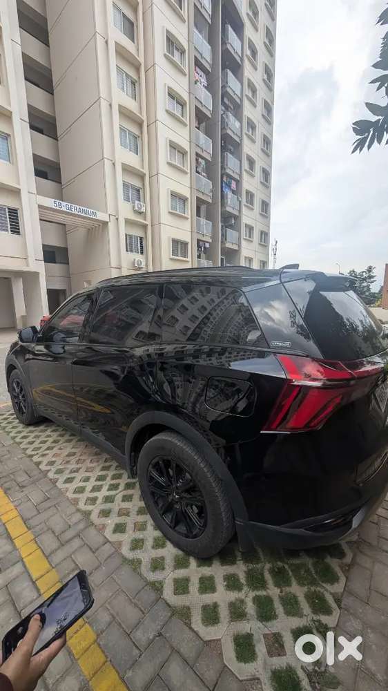 Mahindra Xuv700 Diesel Mt 2024
