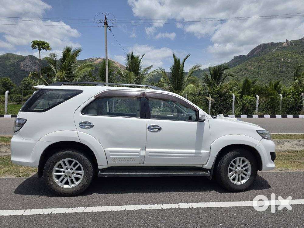 Toyota Fortuner 4x4 Mt, 2012, Diesel