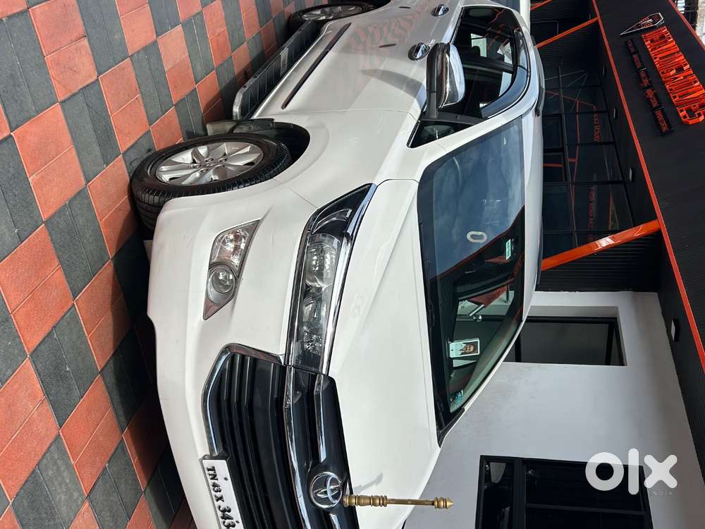 Toyota Innova Crysta 2018 Diesel 180000 Km Driven