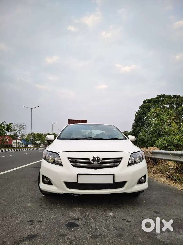 Toyota Corolla Altis 2011