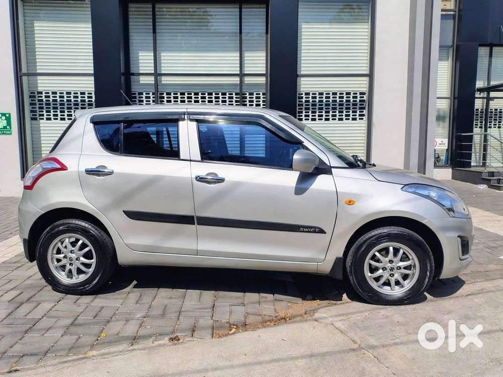 Maruti Suzuki Swift Lxi Option, 2016, Petrol