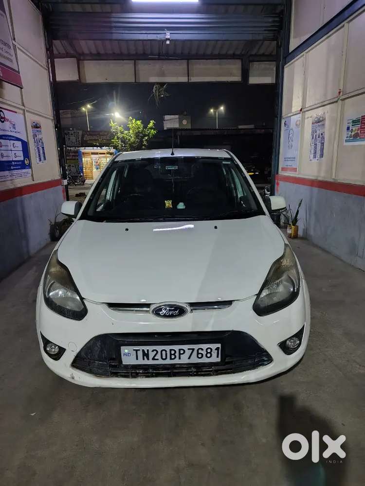 Ford Figo 2011 Petrol 122956 Km Driven