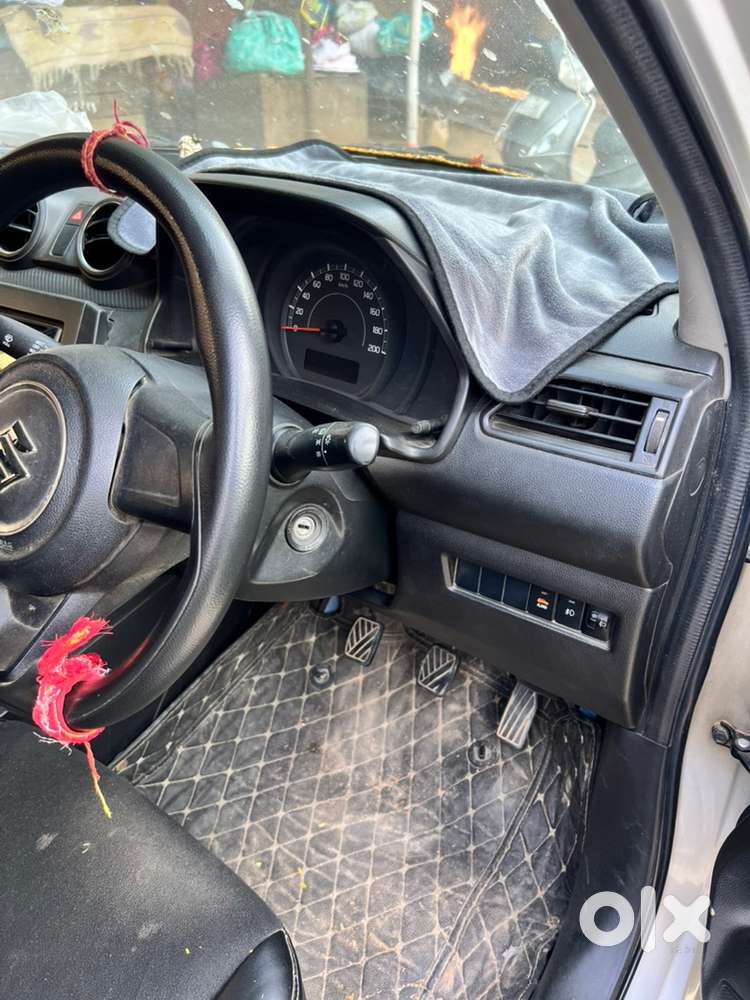 Maruti Suzuki Swift Lxi Petrol