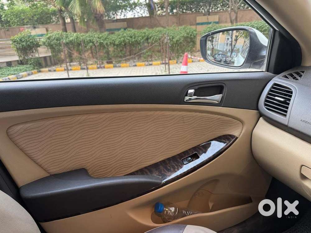 Hyundai Fluidic Verna 2011 Petrol 36700 Km Driven