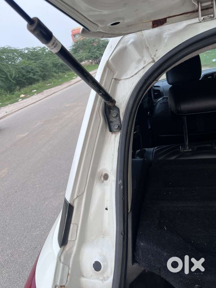 Maruti Suzuki Vitara Brezza Zdi+ Dual Tone Amt, 2018, Diesel
