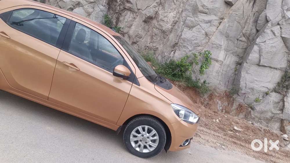 Tata Tiago 2018 Revotron Xza