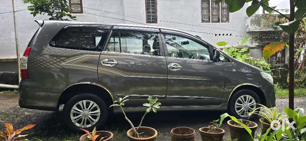 Toyota Innova 2.5 Diesel 8-seater 2014 Model