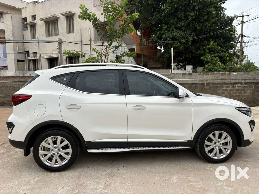 Mg Astor Petrol 2025 Manual 7500 Km Driven
