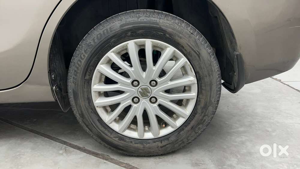 Maruti Suzuki Dzire 1.2 Zxi, 2018, Petrol