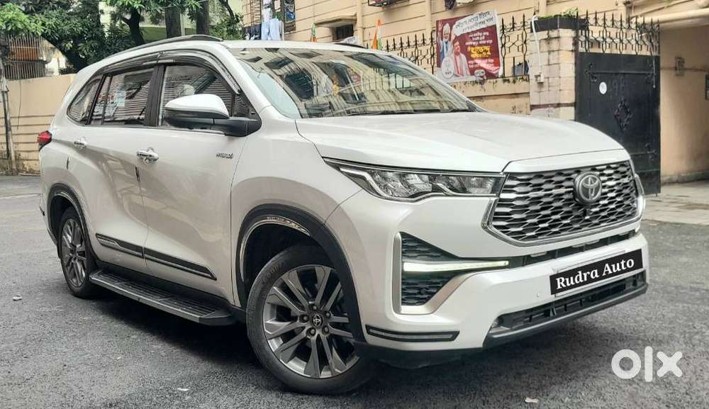 Toyota Innova Hycross 2.0 Zx Hybrid 7 Str, 2024, Cng & Hybrids