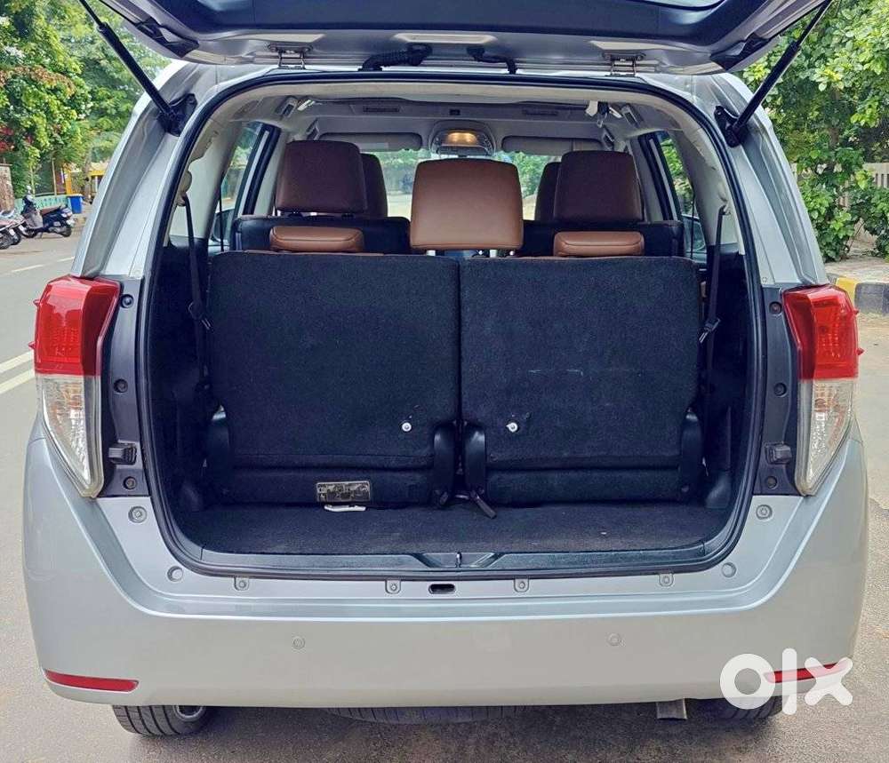 Toyota Innova Crysta 2.8 Zx At 7 Seater, 2017, Diesel
