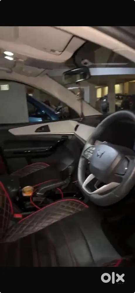 Mahindra Xuv700 Diesel Mt 7 Str 2024
