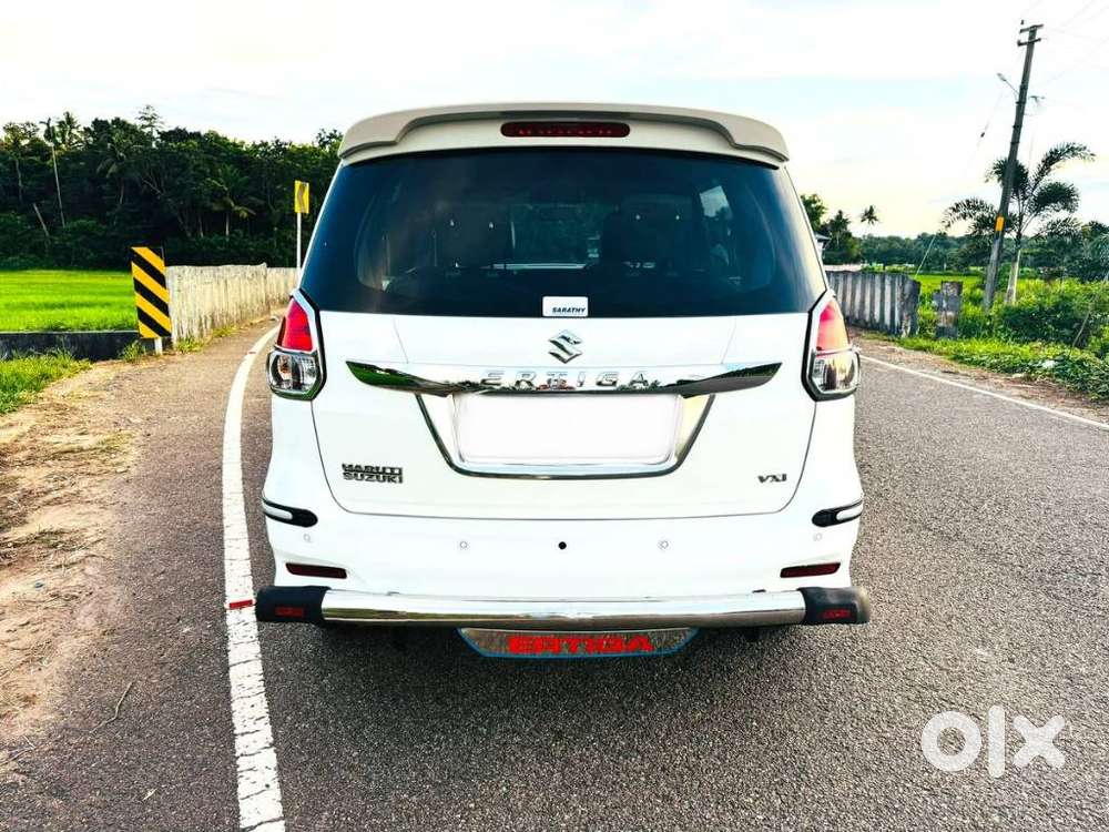 Maruti Suzuki Ertiga Vxi Abs Bs Iv, 2016, Petrol