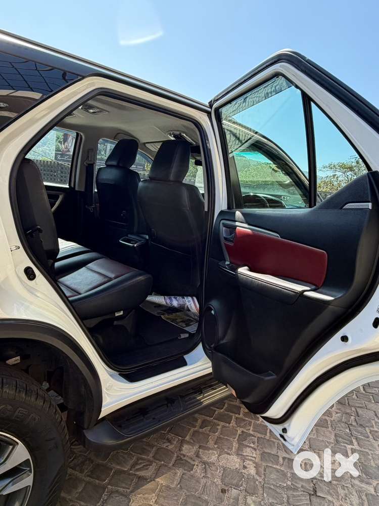 Toyota Fortuner Legender Diesel Automatic 2023