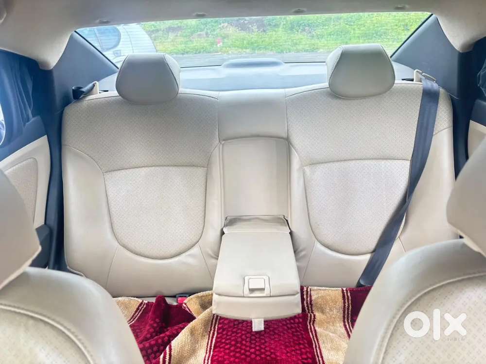 Verna For Sell, Good Condition, Cherry Red Colour,good Interior Screen