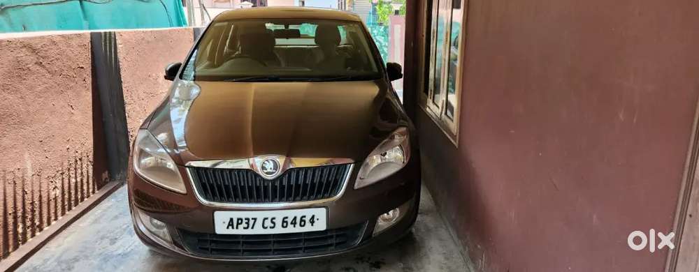 Skoda Rapid 2016 Diesel Well Maintained Showroom Track Complete