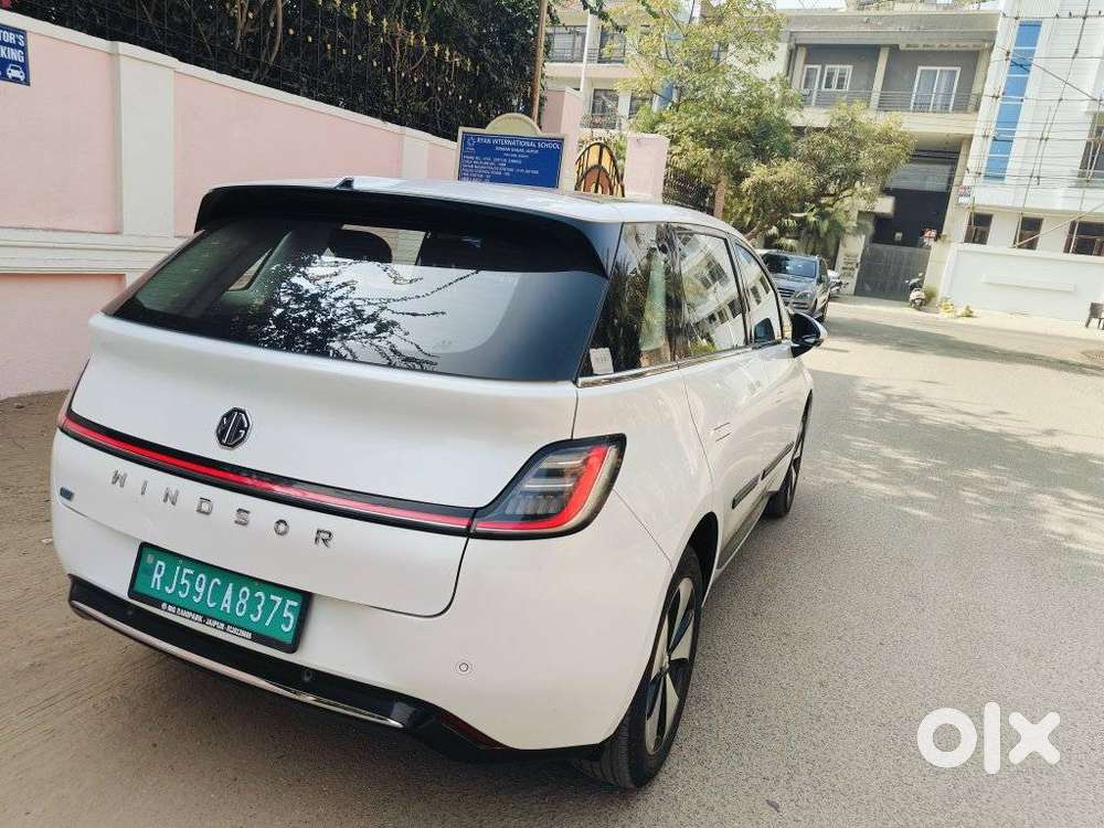 Mg Windsor Ev Essence, 2024, Electric