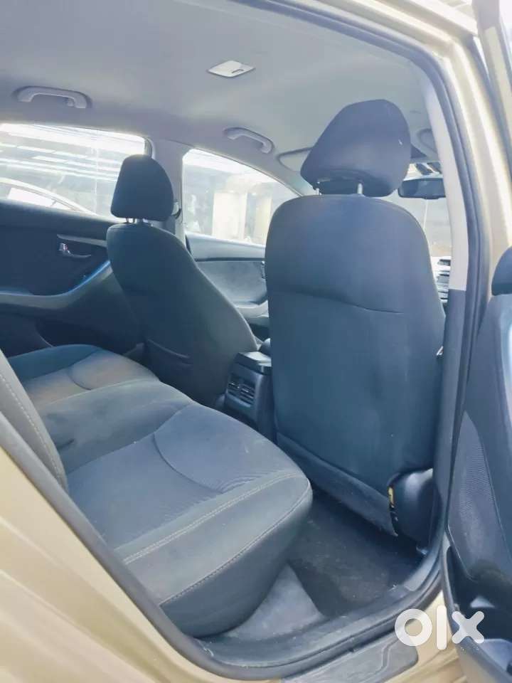 Hyundai Elantra 1.8 Sx Mt, 2015, Petrol