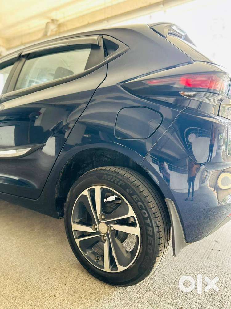 Tata Altroz Xz Diesel 2025  25k Km  1st Owner  Excellent Condition