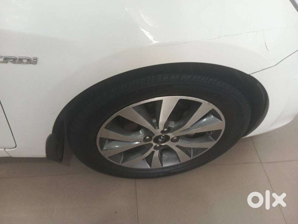 Hyundai Fluidic Verna 1.6 Crdi Sx, 2015, Diesel