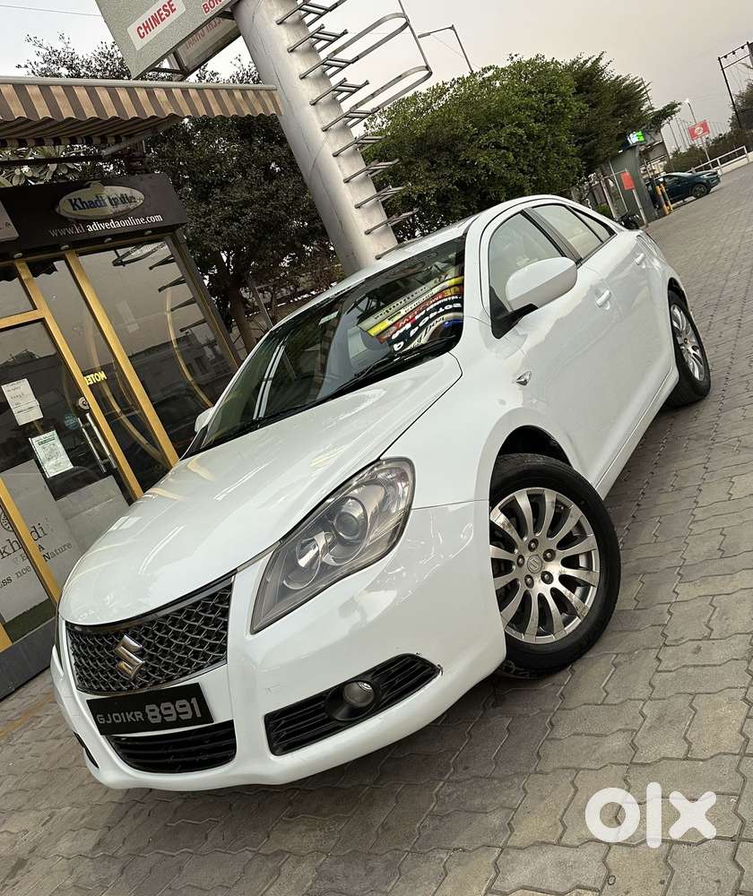 Maruti Suzuki Kizashi Cvt, 2012, Cng & Hybrids