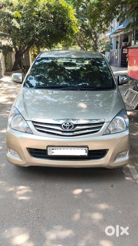 Toyota Innova 2.5 V 7 Str, 2011, Diesel