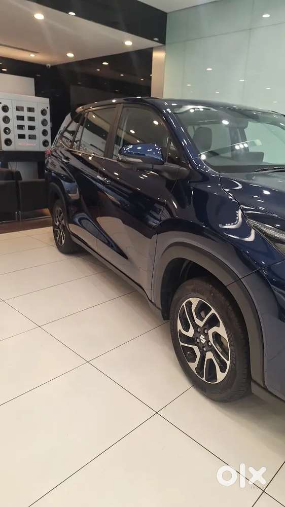 Maruti Suzuki Invicto 2024