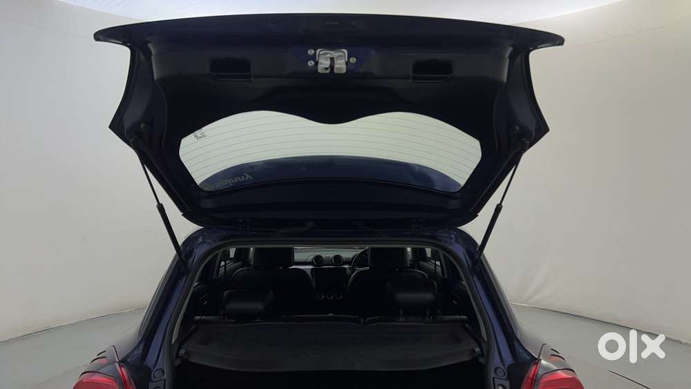 Maruti Suzuki Swift Amt Zxi, 2023, Petrol