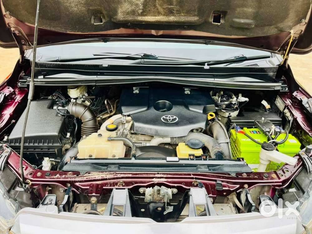 Toyota Innova Crysta 2.8 Zx At 7 Seater, 2016, Diesel