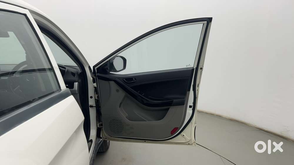 Tata Nexon 1.2 Revotron Xm, 2018, Petrol