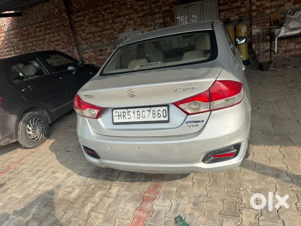 Silver Car In Good Condition