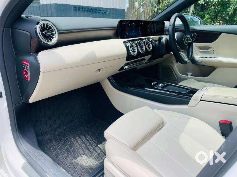 Mercedes-benz A-class Limousine 200, 2025, Petrol