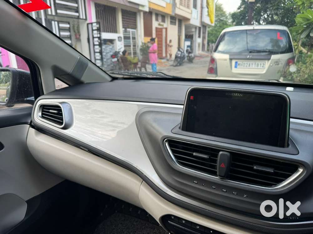Tata Altroz Xz