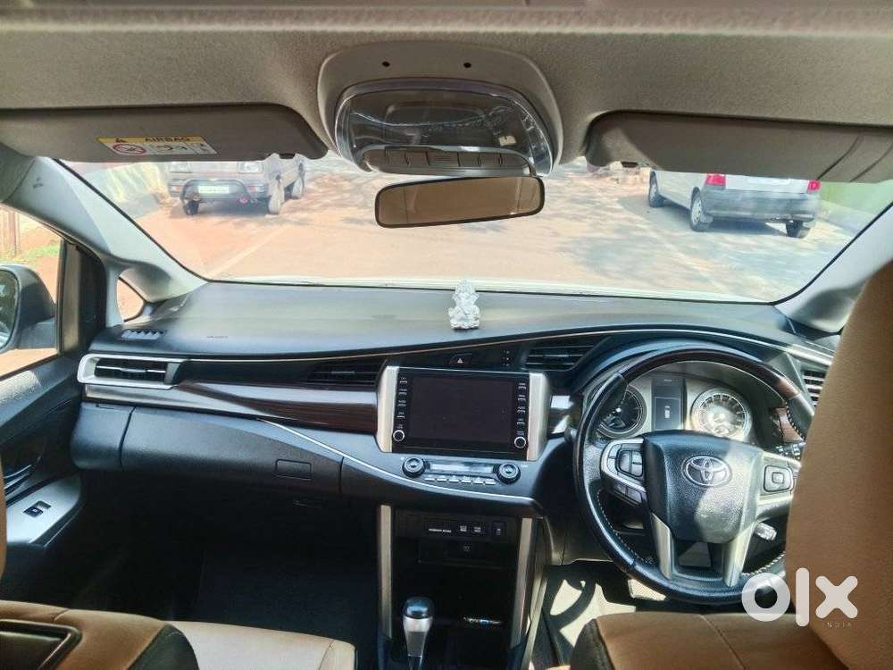 Toyota Innova Crysta