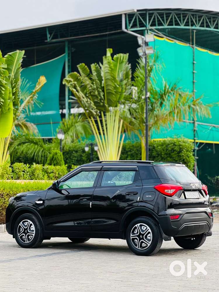 Mahindra Xuv300 W4, 2024, Petrol