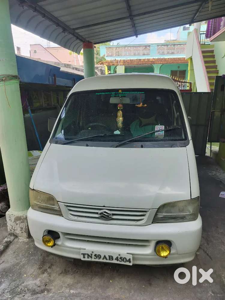 Maruthi Suzuki Versa 8seater