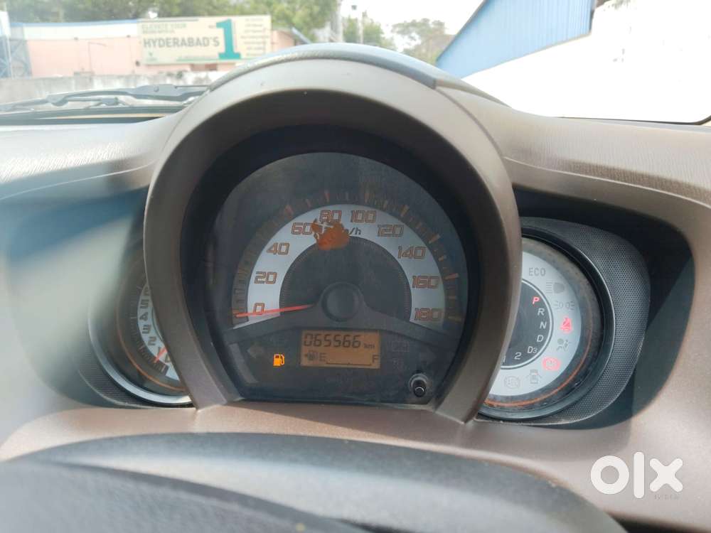 Honda Brio V Automatic, 2013, Petrol