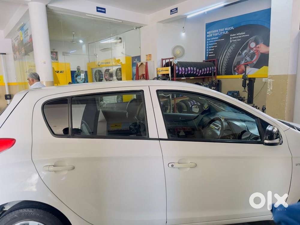 Hyundai Petrol Manual 2014