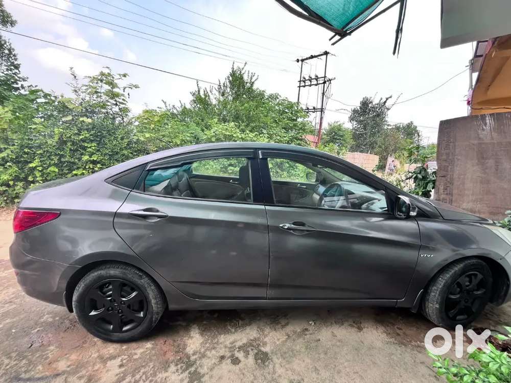 Hyundai Verna 1.6 Sx 2011
