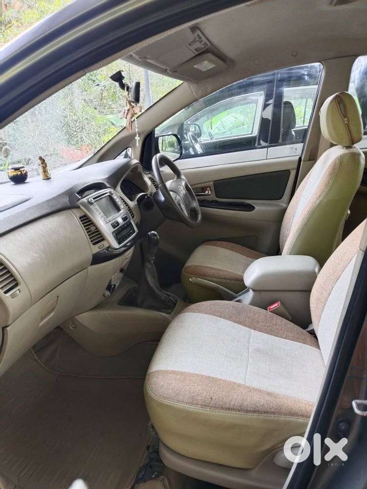 Toyota Innova 2.5 Z Diesel 7 Seater, 2013, Diesel