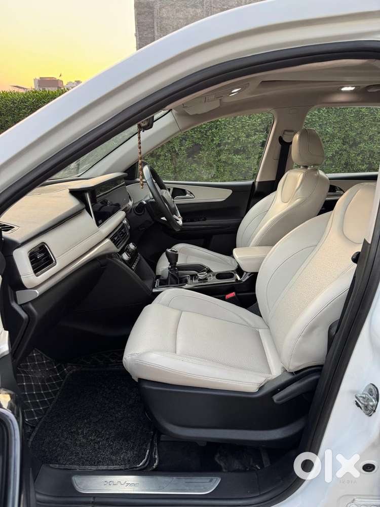 Mahindra Xuv700 2.2 Ax 7 Diesel Mt Str, 2024, Diesel